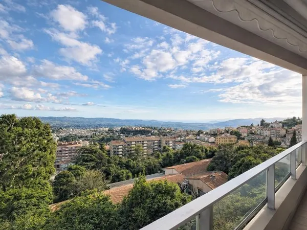 Appartement 4 pièces 82 m²