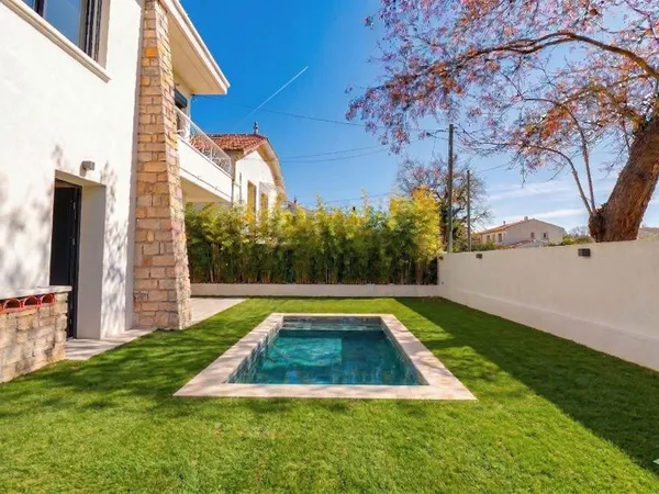 Maison 140 m2 - piscine - rénovation haut de gamme