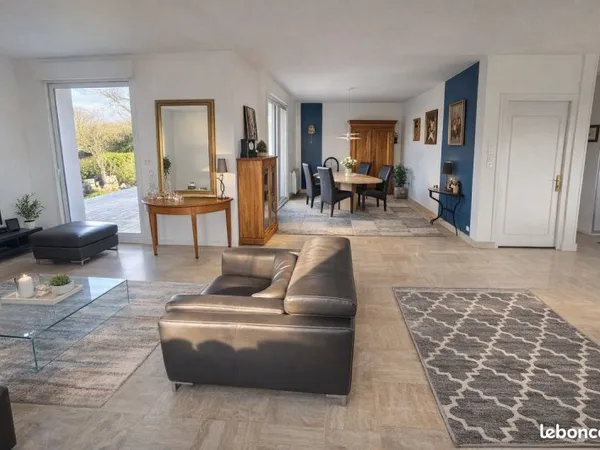 Maison clé en main dans un écrin de verdure