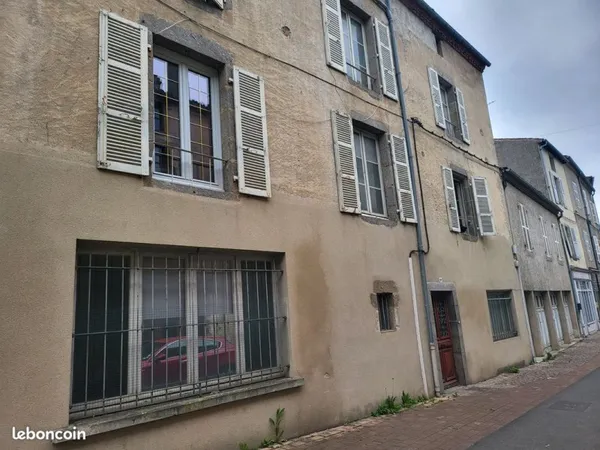 Maison 12 pièces 210 m²