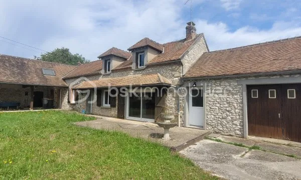 Maison 8 pièces 215 m²