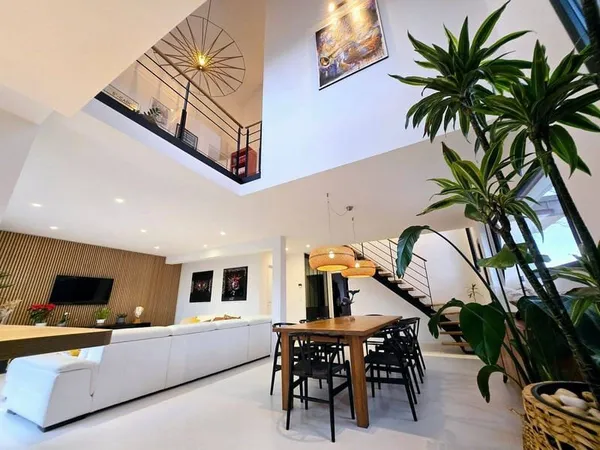 Maison 5 pièces 148 m²