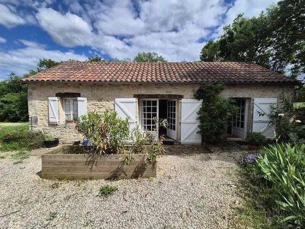 Maison 11 pièces 383 m²