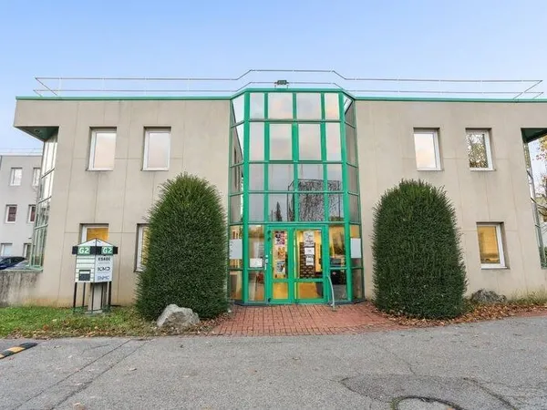 Bureaux 613 m²