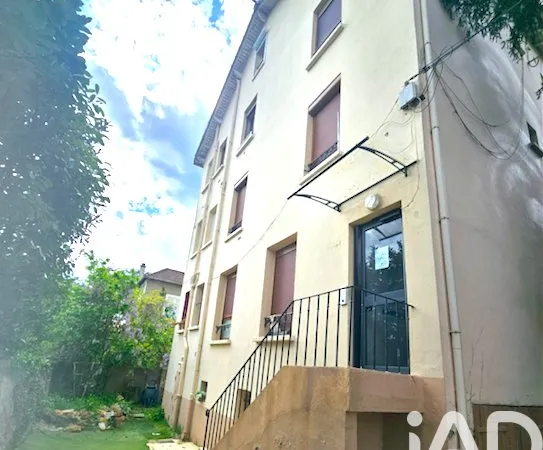 Studio 2 pièces 12 m²