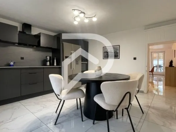 Maison 6 pièces 140 m²