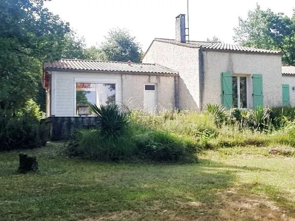 Achat : Maison Voeuil-et-Giget (16400)
