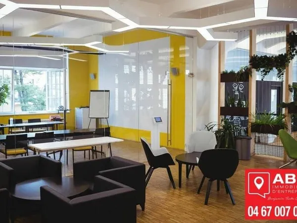 Bureau 94 m²
