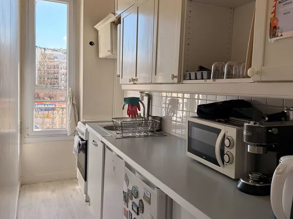 Loue chambres dans appartement en colocation