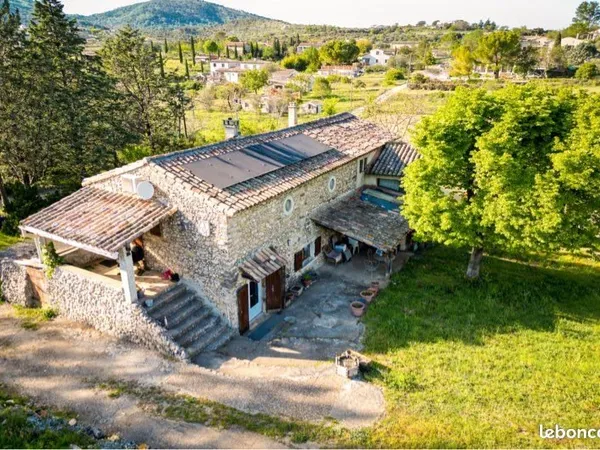 Mas cévenol en pierre - charme et fort potentiel sur 2805 m² de terrain