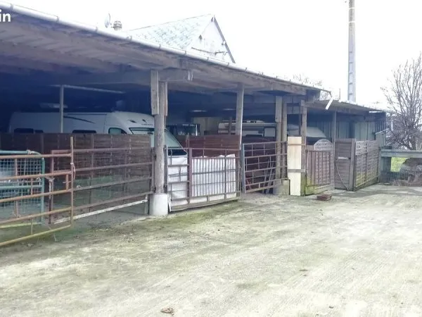 Location box, garage