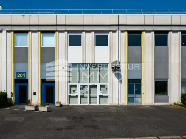 Local d'activité 427 m²