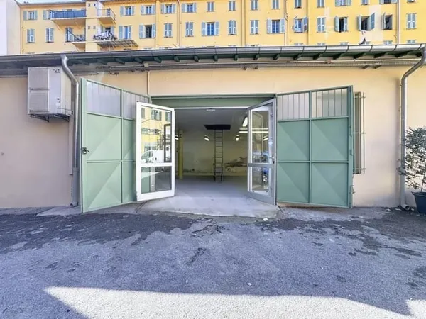 Nice le Port - Local commercial sur 3 niveaux