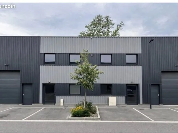 Local d'activités artisanal et bureaux