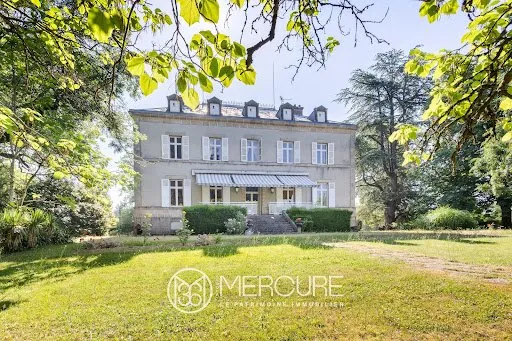 Propriété 10 pièces 360 m²