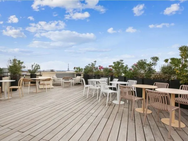 Bureaux 1220 m²