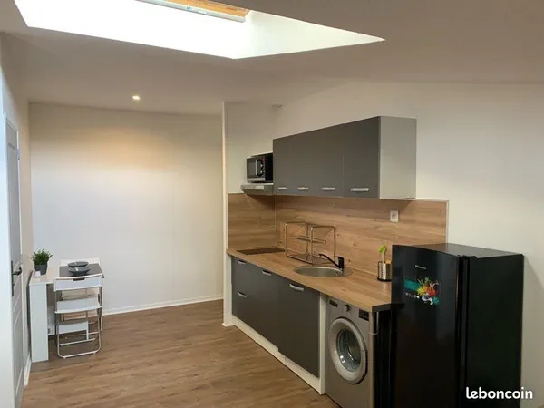 Location Studio, meublé