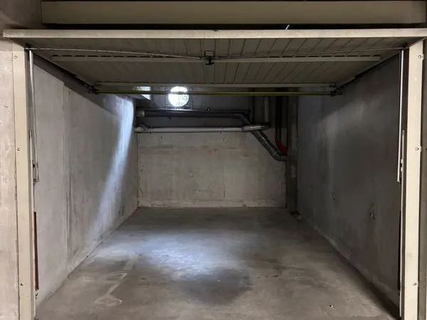 Garage fermé / box à vendre