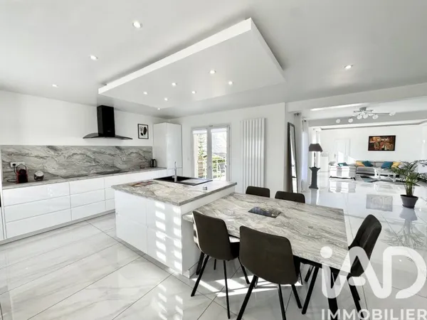 Maison 5 pièces 134 m²