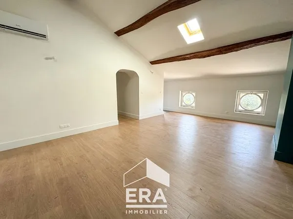 Appartement duplex 113m² T4 neuf d'exception avec jardin et parking