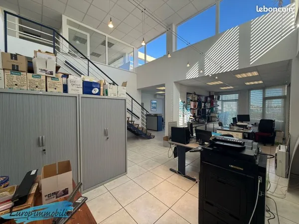 Bureaux 209 m² Canet-en-Roussillon