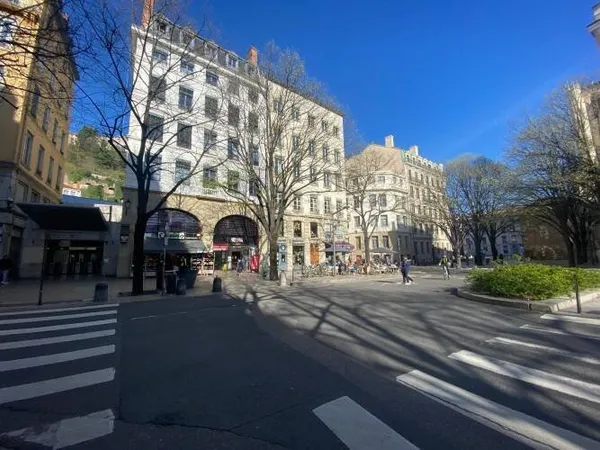 Fonds de commerce 142 m²