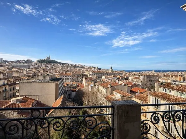 Appartement Bourgeois T5 de 147 m2 Terrasse & Vue Panorami