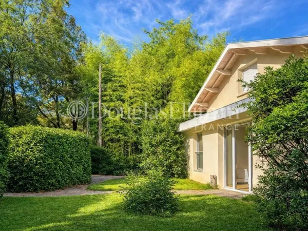 BRUGES limitrophe LE BOUSCAT - Maison
