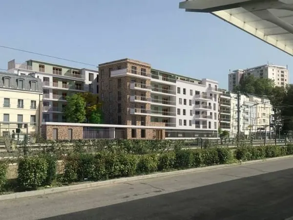 Local commercial 140 m²