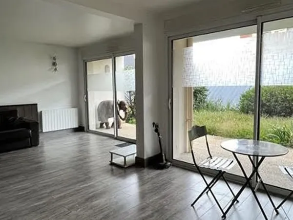 Appartement 2 pièces 74 m²