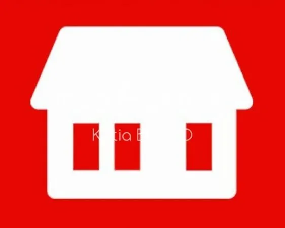 Maison recente avec trois chambres