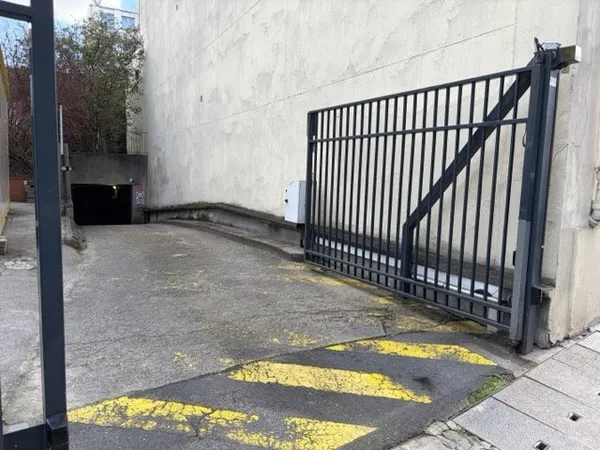 Loue parking