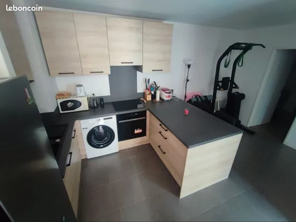 T2 bis meublé 45 m² - Location du 1er au 31 mai - 800 tout compris