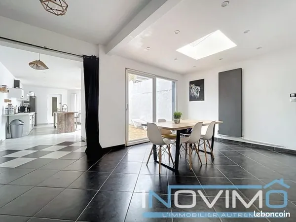 Maison 7 pièces 178 m²
