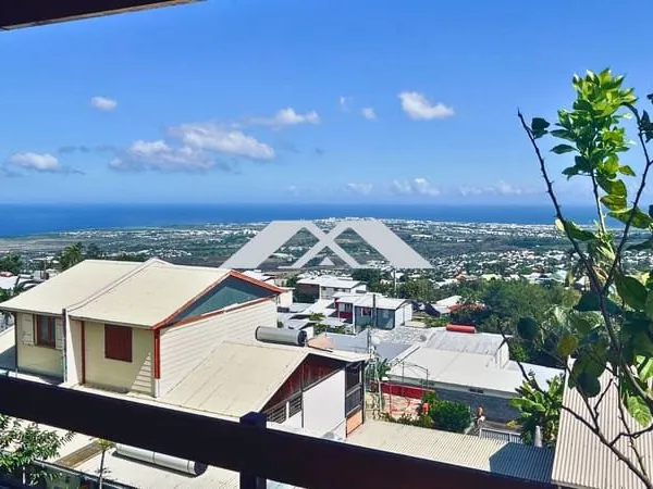 Maison de 125 m², avec VUE PANORAMIQUE à Bois de Nèfles Saint