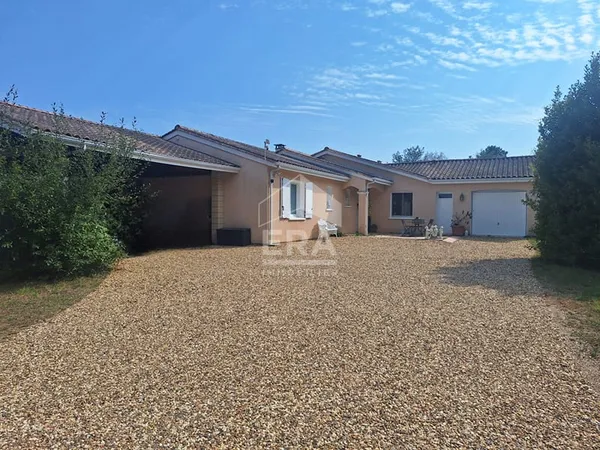 Maison individuelle à Montpon Ménestérol 6 pièce(s) 144.97 m2