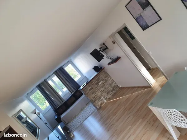 Colocation F3 72m² pour 2 étudiantes exclusivement