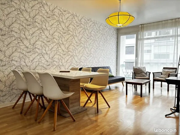 Appartement 1 pièce 84 m²