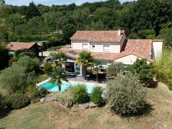 Maison Vouneuil Sur Vienne 9 pièce(s) 237 m²