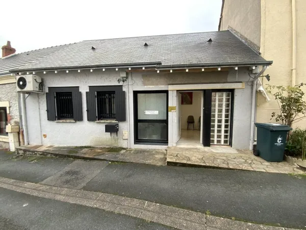 Bureau et espace de travail Vente Saint-Maur 2p  110000€