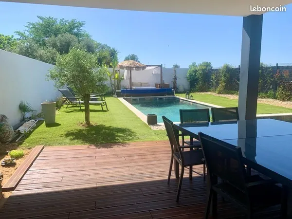 Maison à Mauguio, ultra contemporaine 190m2 - 5 chambres - piscine