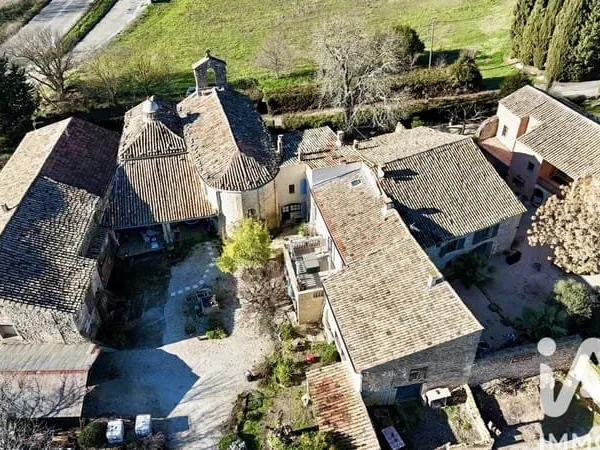 Vente Domaine 20 pièces