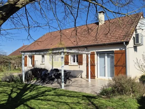 Maison en parfait état - 3 chambres - Terrain de 1200 m²