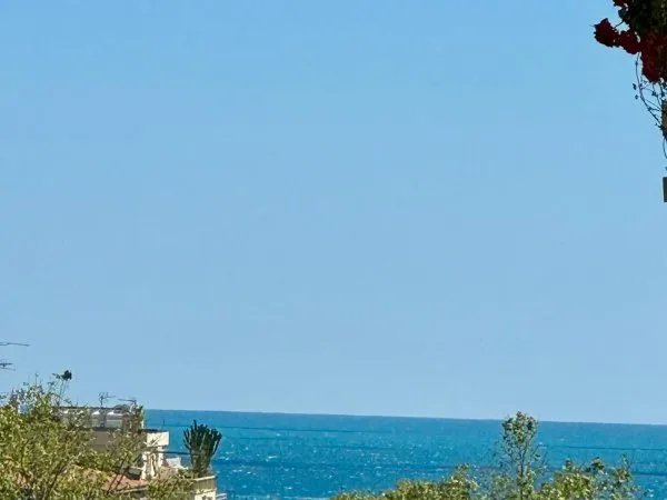 CANNES ANGLE PETIT JUAS T3/T4 DE 97M2 SUD OUEST TERRASSES 19