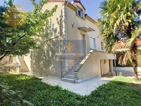 Maison 8 pièces 137 m²