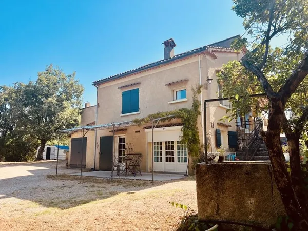 Maison 4 pièces 163 m²