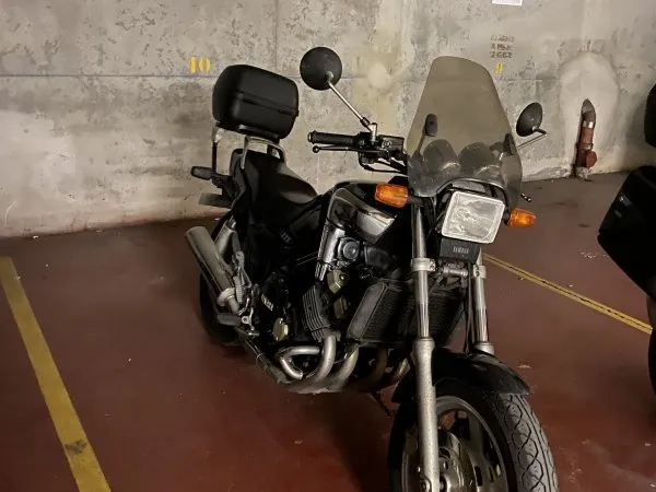 Loue parking