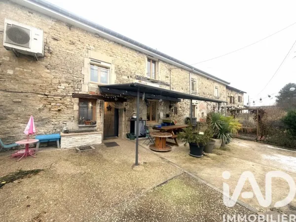 Maison 8 pièces 225 m²