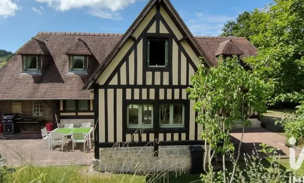 Maison 6 pièces 279 m²