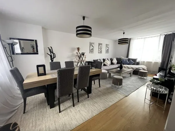 DUPLEX -3 CHAMBRES